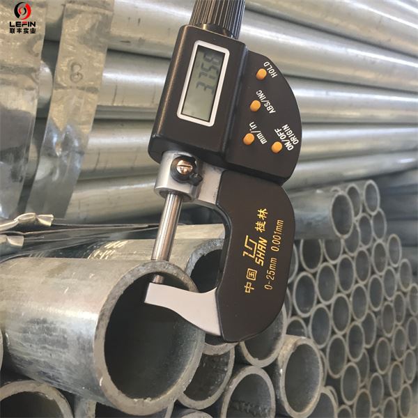 BS1139 Galvanised Scaffold Pipe